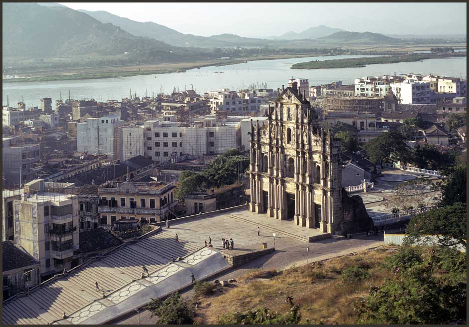 1973-17-063-Web-SaoPaulo.jpg